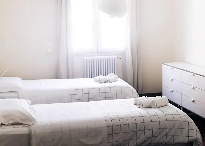 - Spazioso Nel Centro Di Apartamento